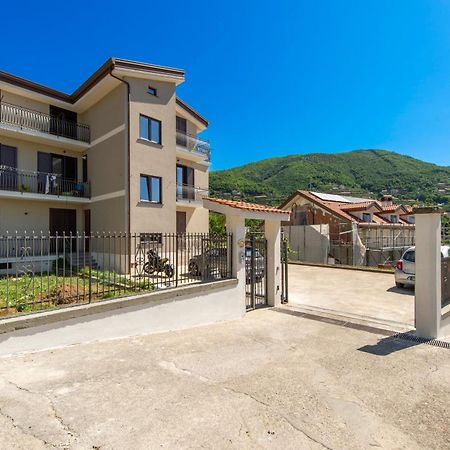 Nuovi Orizzonti Agerola Apartment Pianillo Bagian luar foto