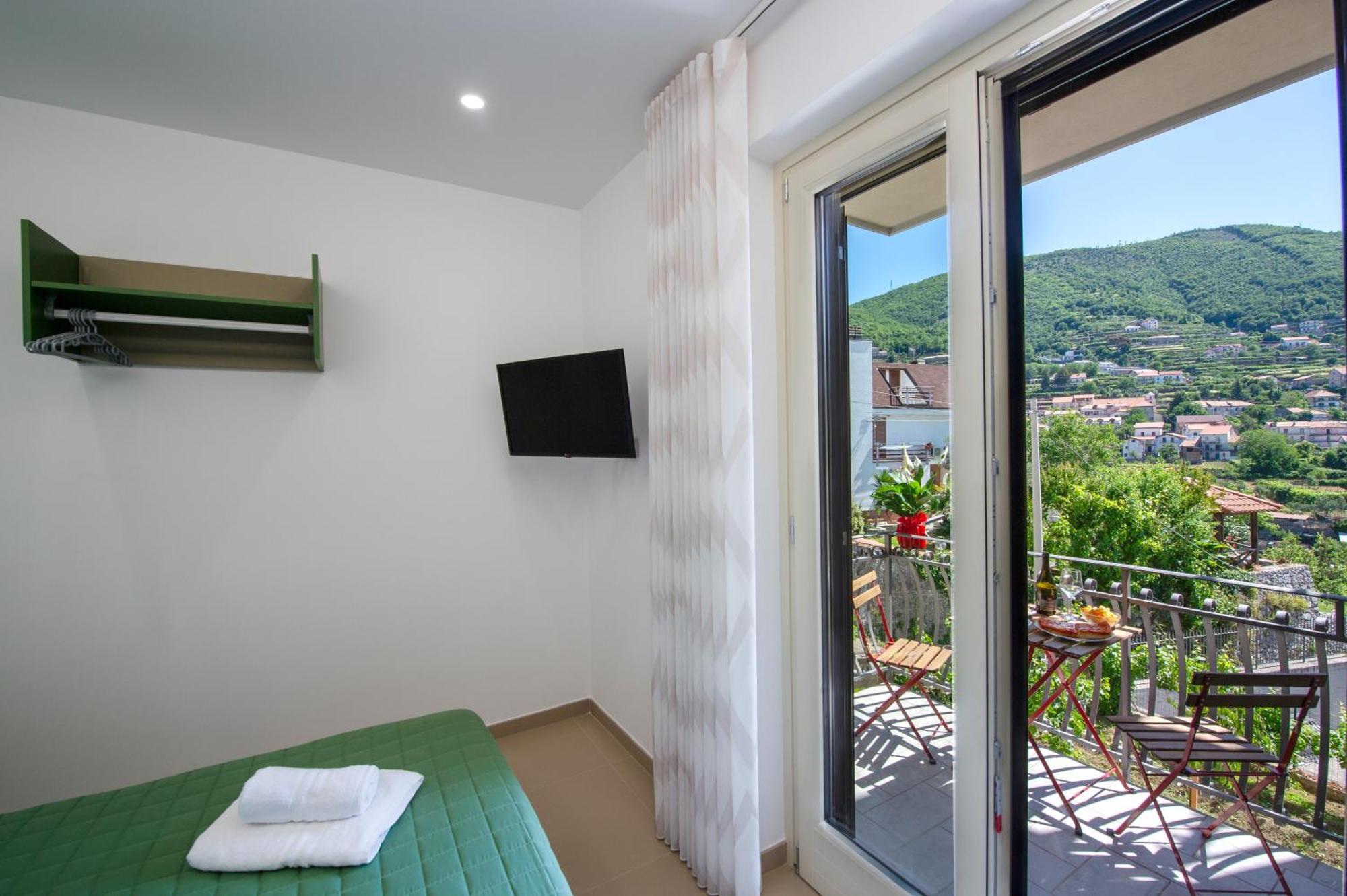 Nuovi Orizzonti Agerola Apartment Pianillo Bagian luar foto