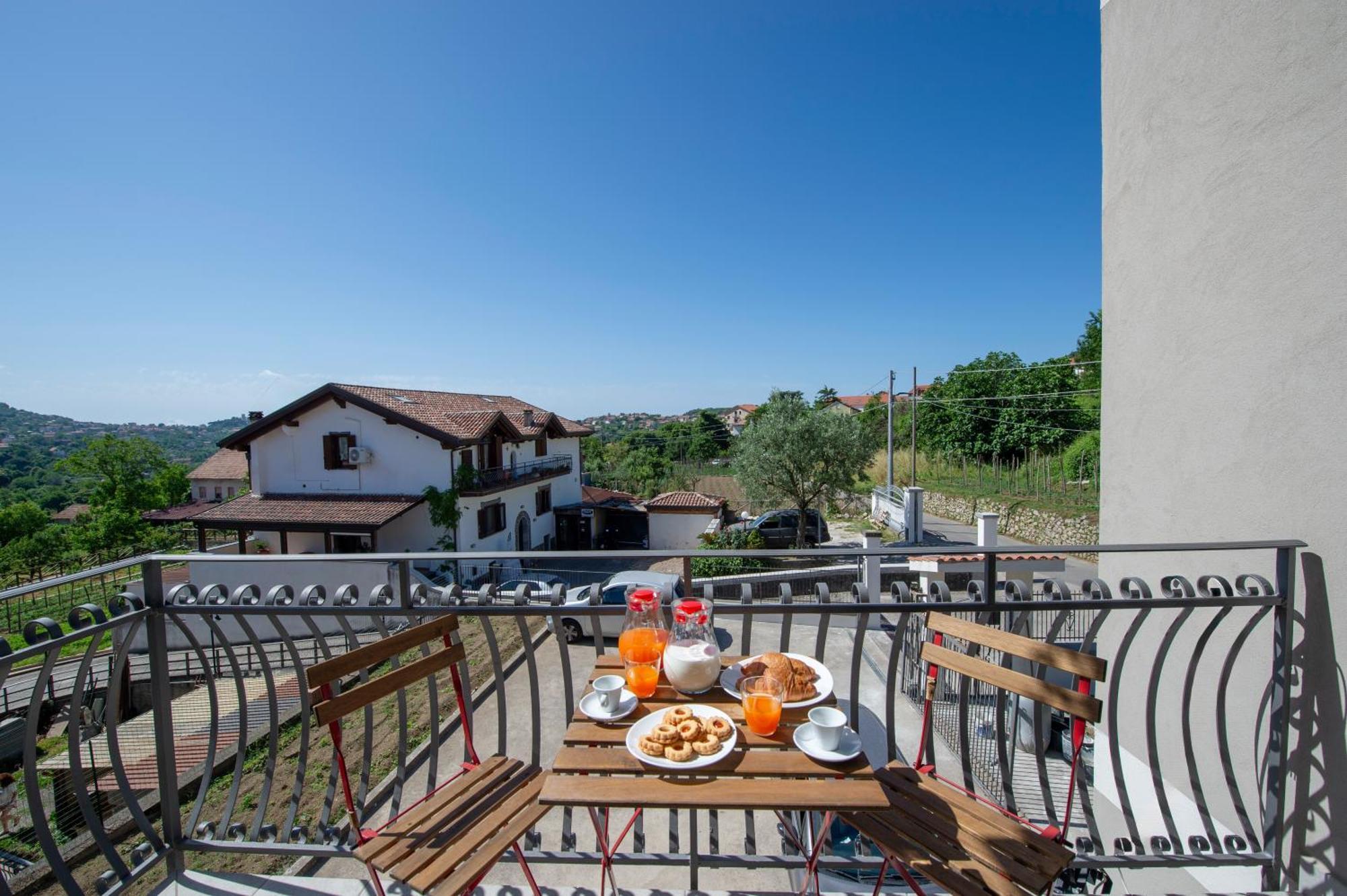 Nuovi Orizzonti Agerola Apartment Pianillo Bagian luar foto